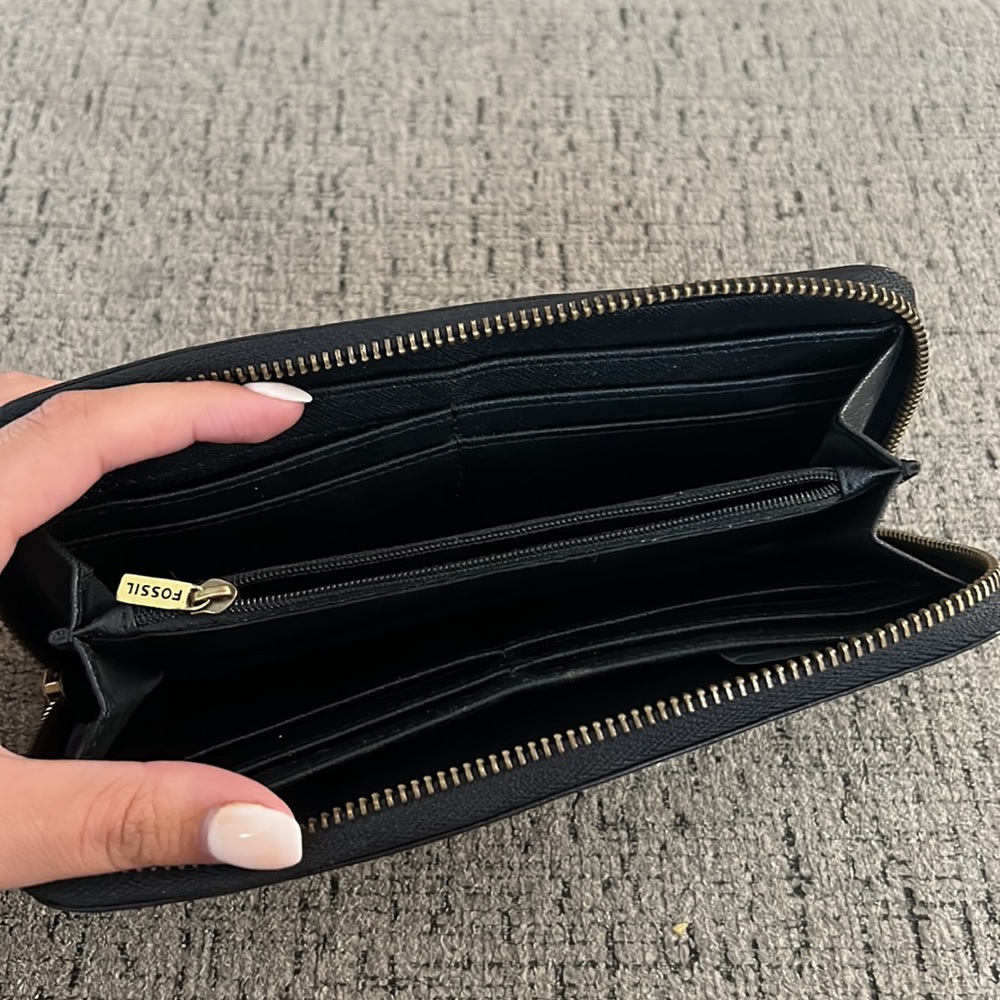 Fossil Wallet - Picture 4 of 4
